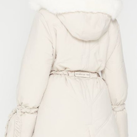 Beautiful winter jacket - Picture 4 of 7